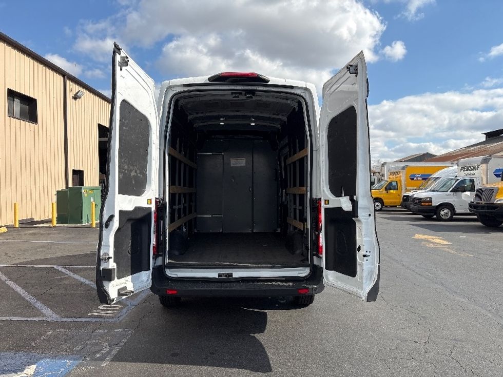 Cargo Van (Panel Van)-Alternative Fuel Trucks & Tractors-Ford-2022-TRAN350E-Montebello-CA-45,076\n\t\tmiles-$ 40,000 - Image 8