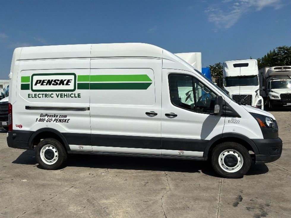 Cargo Van (Panel Van)-Alternative Fuel Trucks & Tractors-Ford-2022-TRAN350E-Montebello-CA-61,810\n\t\tmiles-$ 33,000 - Image 14
