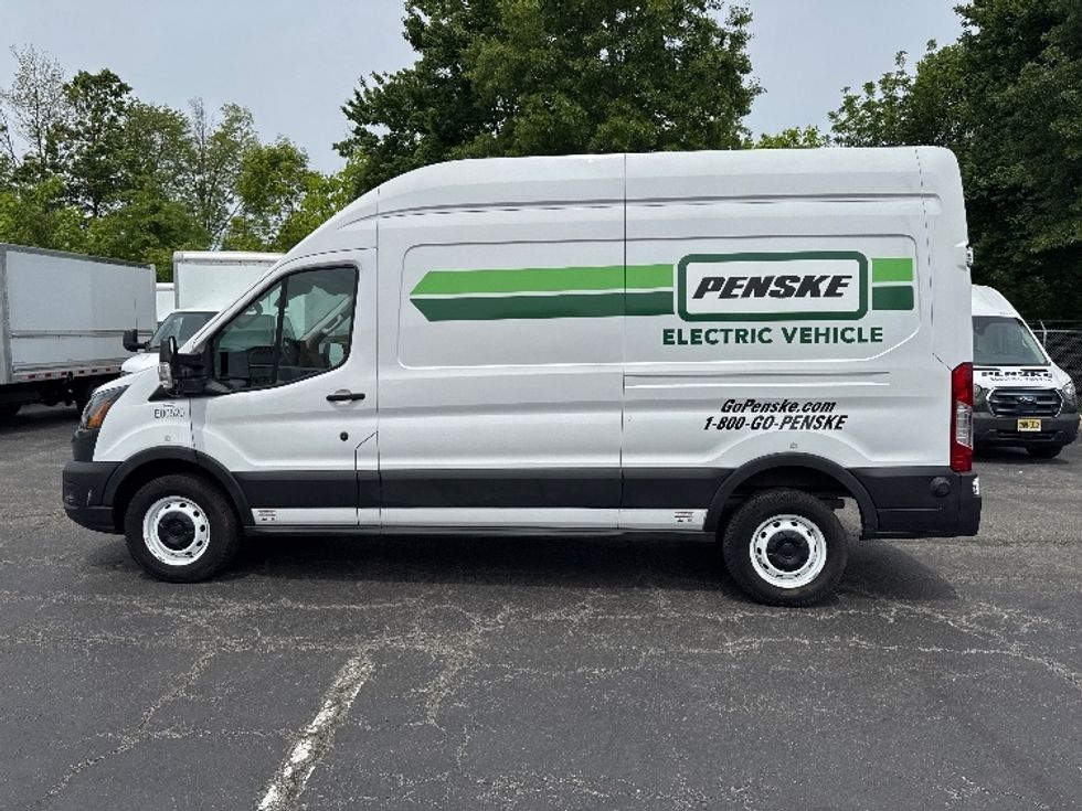 Cargo Van (Panel Van)-Alternative Fuel Trucks & Tractors-Ford-2022-TRAN350E-North Bergen-NJ-11,332\n\t\tmiles-$ 35,500 - Image 4