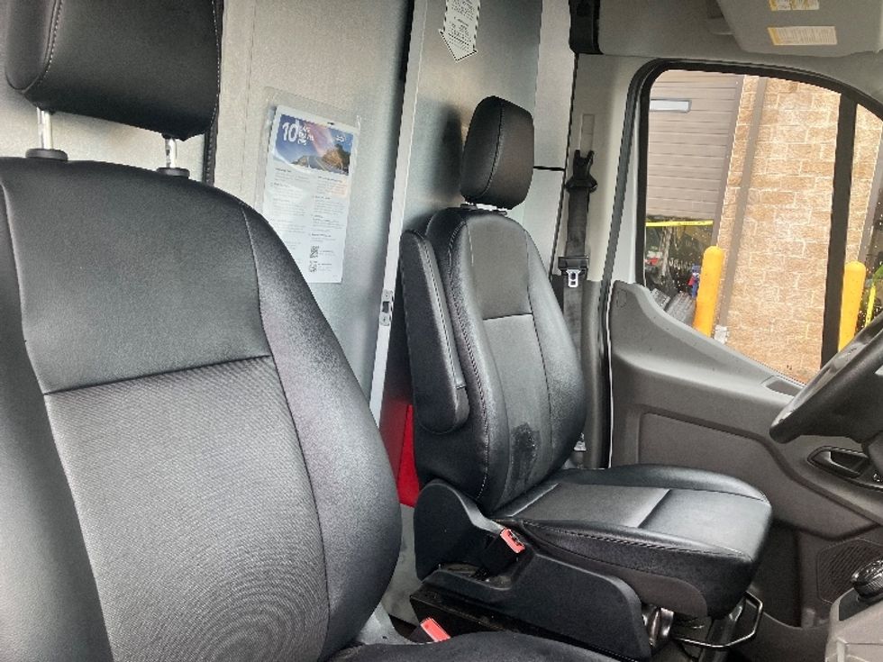 Cargo Van (Panel Van)-Alternative Fuel Trucks & Tractors-Ford-2022-TRAN350E-Parsippany-NJ-18,214\n\t\tmiles-$ 38,000 - Image 22