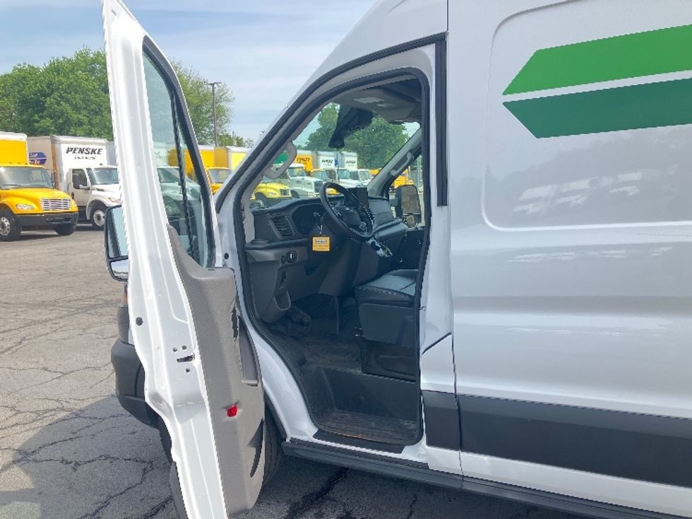 Cargo Van (Panel Van)-Alternative Fuel Trucks & Tractors-Ford-2022-TRAN350E-Parsippany-NJ-19,879\n\t\tmiles-$ 33,750 - Image 15