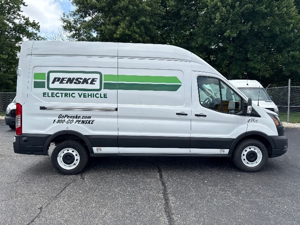 Cargo Van (Panel Van)-Alternative Fuel Trucks & Tractors-Ford-2022-TRAN350E-Parsippany-NJ-20,909\n\t\tmiles-$ 33,250 - Image 13