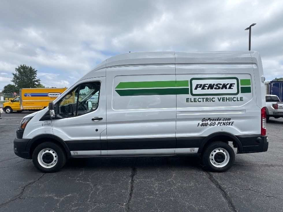 Cargo Van (Panel Van)-Alternative Fuel Trucks & Tractors-Ford-2022-TRAN350E-Parsippany-NJ-20,909\n\t\tmiles-$ 33,250 - Image 4