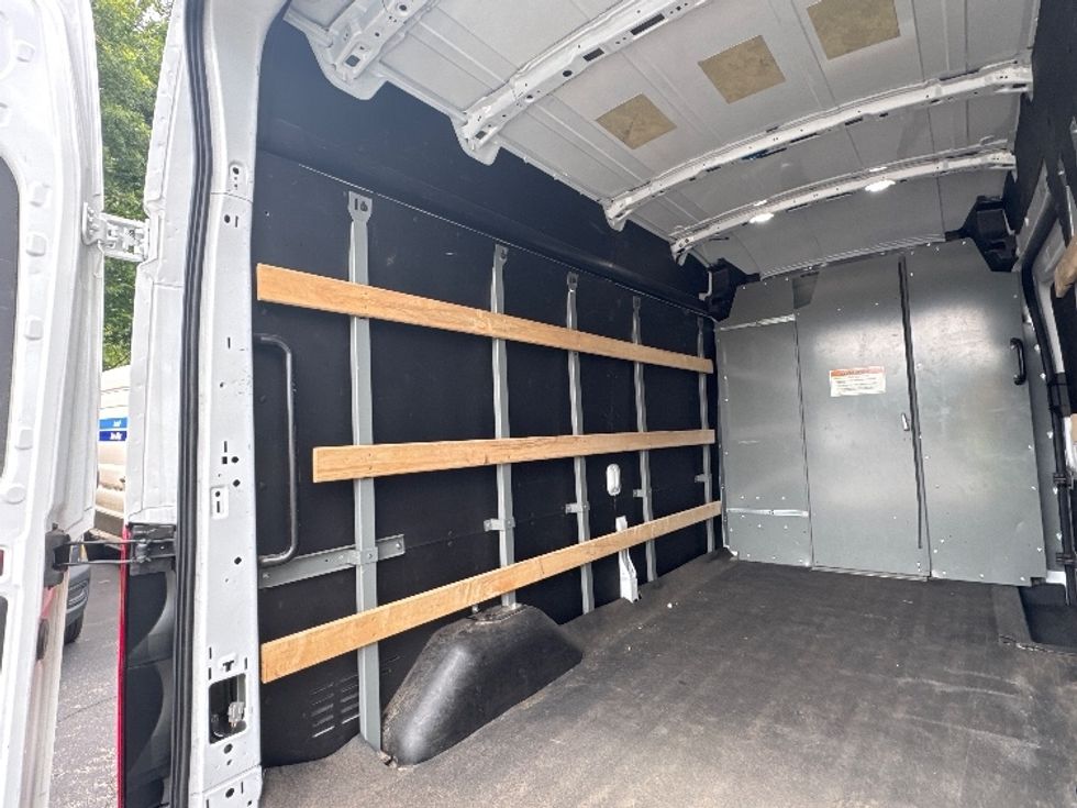 Cargo Van (Panel Van)-Alternative Fuel Trucks & Tractors-Ford-2022-TRAN350E-Parsippany-NJ-20,909\n\t\tmiles-$ 33,250 - Image 9