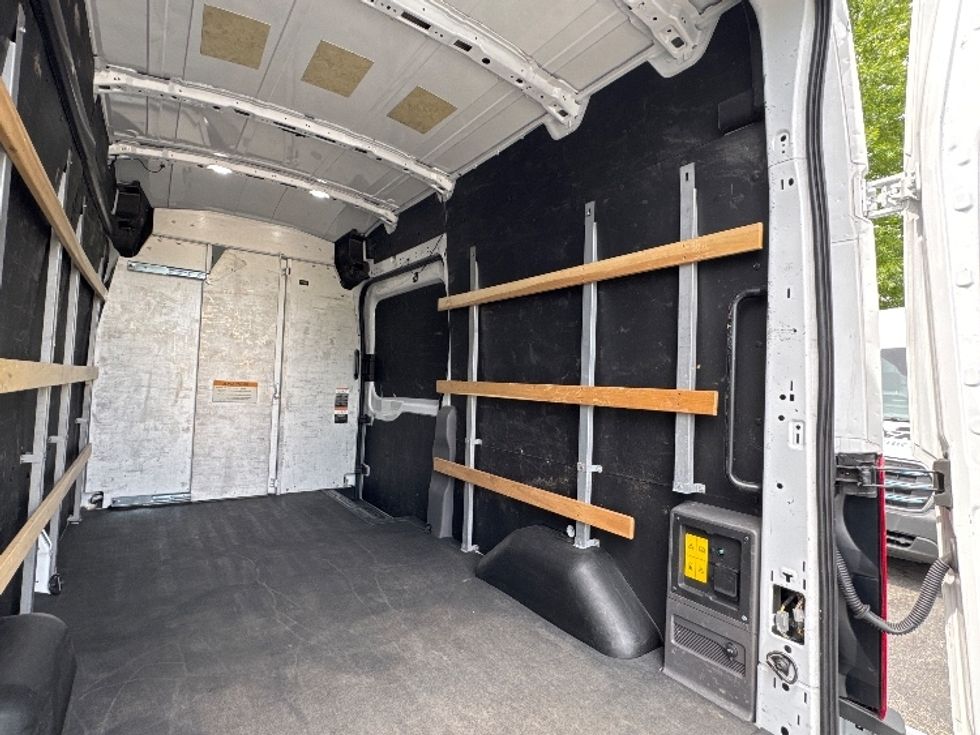 Cargo Van (Panel Van)-Alternative Fuel Trucks & Tractors-Ford-2022-TRAN350E-Parsippany-NJ-25,002\n\t\tmiles-$ 36,250 - Image 10