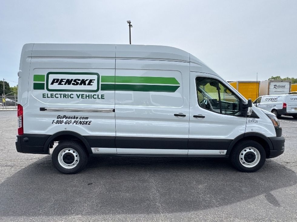 Cargo Van (Panel Van)-Alternative Fuel Trucks & Tractors-Ford-2022-TRAN350E-Parsippany-NJ-25,002\n\t\tmiles-$ 36,250 - Image 13
