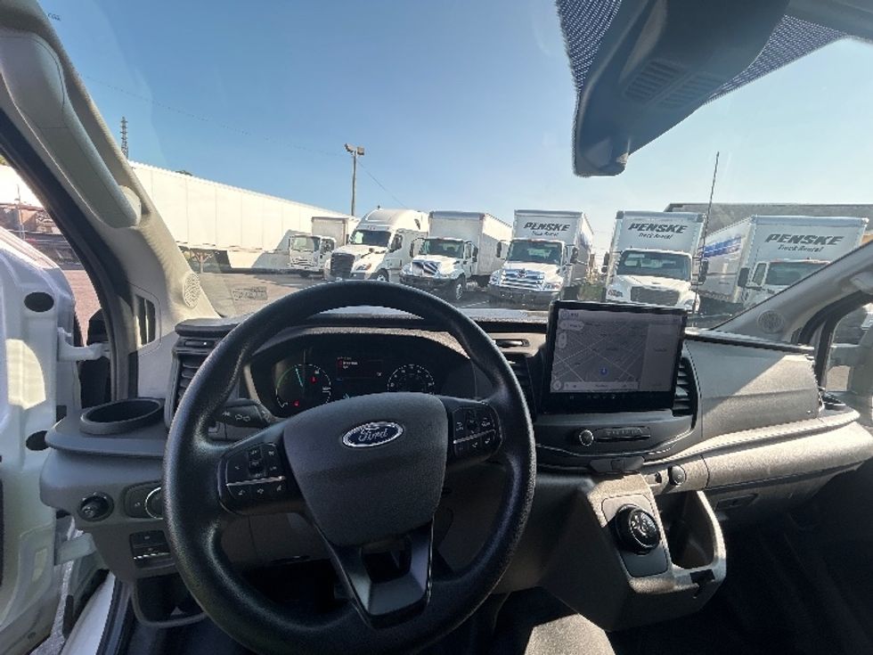 Cargo Van (Panel Van)-Alternative Fuel Trucks & Tractors-Ford-2022-TRAN350E-Philadelphia-PA-10,743\n\t\tmiles-$ 37,250 - Image 18