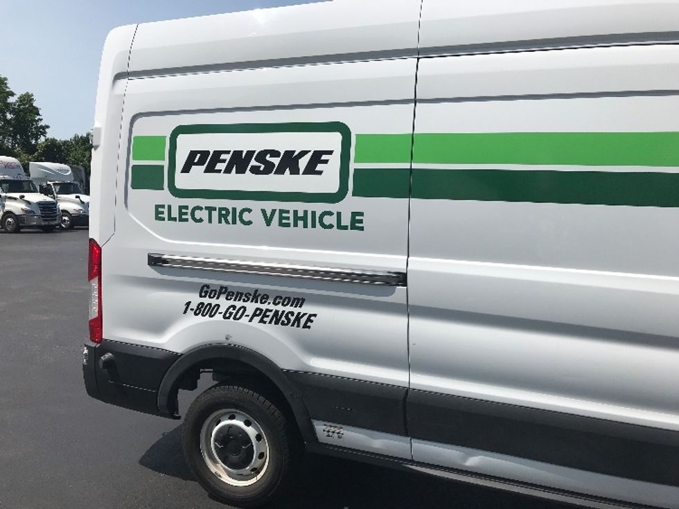 2022 Ford Transit photo 17