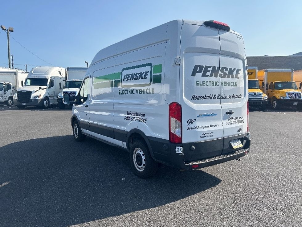 2022 Ford Transit photo 4