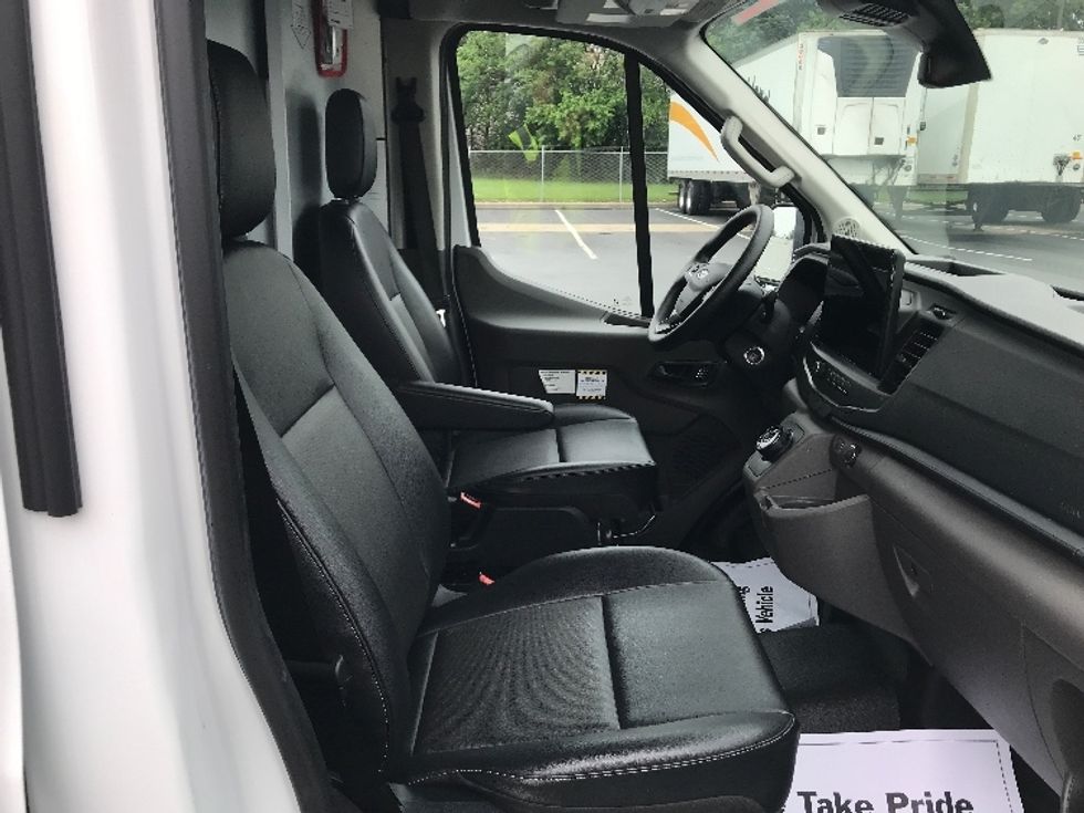 Cargo Van (Panel Van)-Alternative Fuel Trucks & Tractors-Ford-2022-TRAN350E-Philadelphia-PA-6,405\n\t\tmiles-$ 37,500 - Image 22