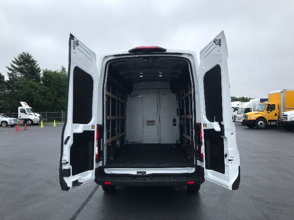 Cargo Van (Panel Van)-Alternative Fuel Trucks & Tractors-Ford-2022-TRAN350E-Philadelphia-PA-6,405\n\t\tmiles-$ 37,500 - Image 8