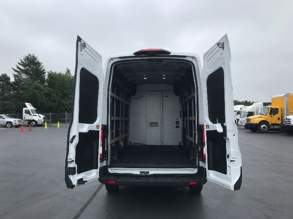 Cargo Van (Panel Van)-Alternative Fuel Trucks & Tractors-Ford-2022-TRAN350E-Philadelphia-PA-6,405\n\t\tmiles-$ 37,500 - Image 9