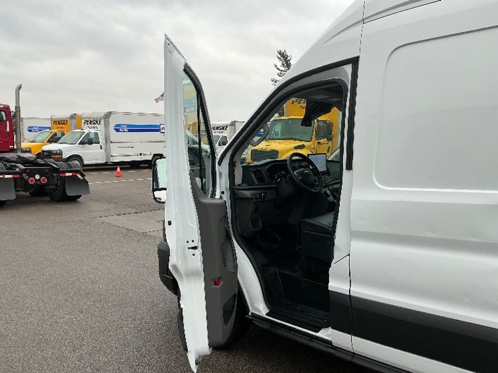 Cargo Van (Panel Van)-Alternative Fuel Trucks & Tractors-Ford-2022-TRAN350E-Piqua-OH-8,821\n\t\tmiles-$ 39,750 - Image 13