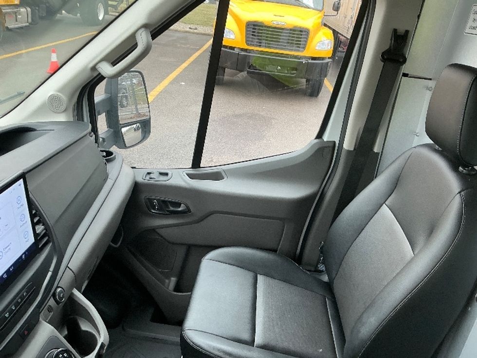 Cargo Van (Panel Van)-Alternative Fuel Trucks & Tractors-Ford-2022-TRAN350E-Piqua-OH-8,821\n\t\tmiles-$ 39,750 - Image 16