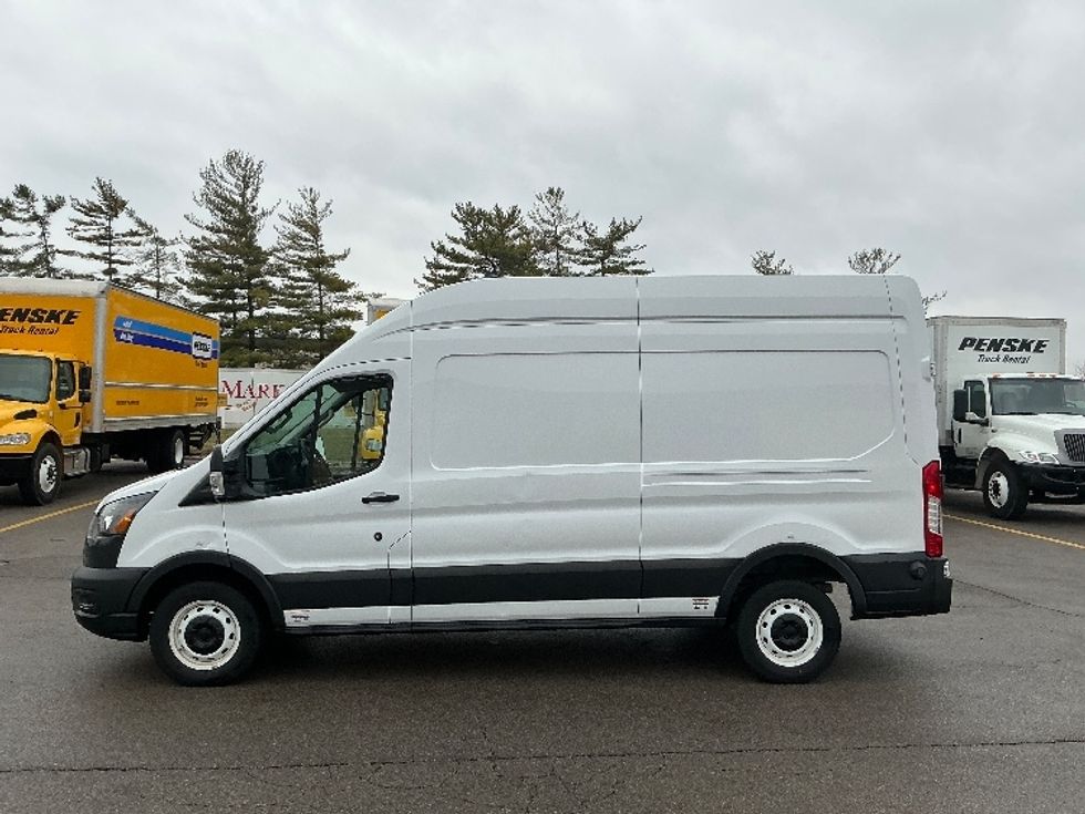 Cargo Van (Panel Van)-Alternative Fuel Trucks & Tractors-Ford-2022-TRAN350E-Piqua-OH-8,821\n\t\tmiles-$ 39,750 - Image 4