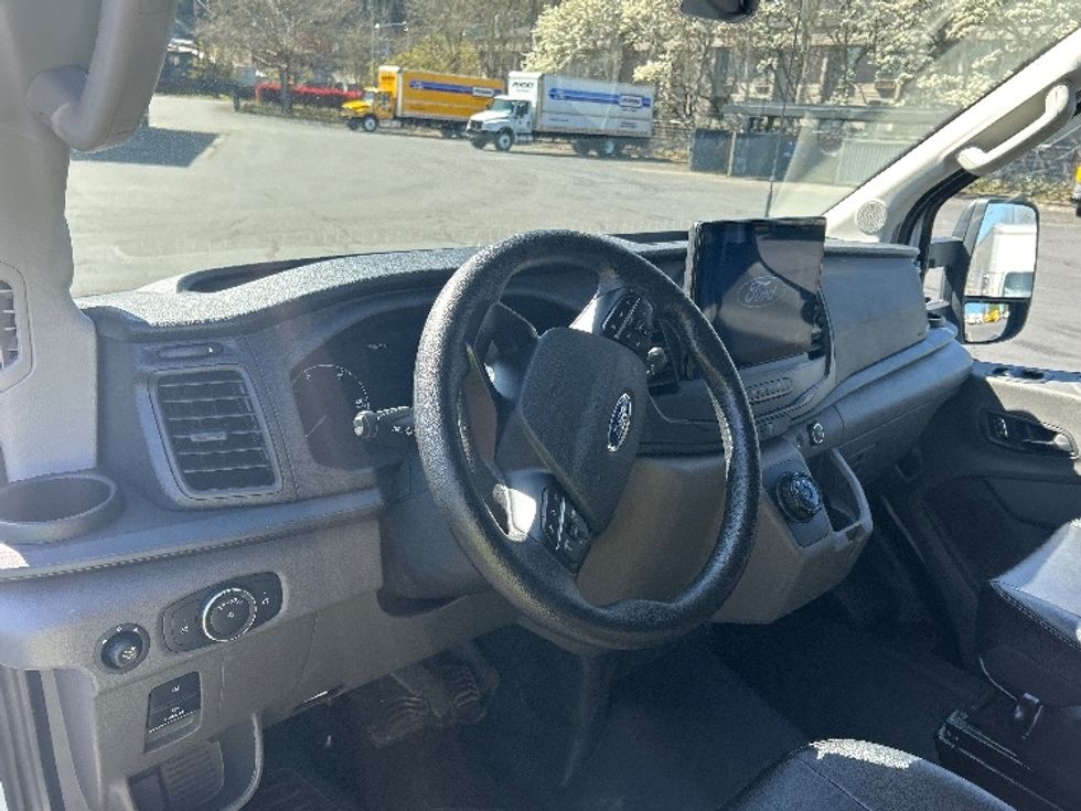 Cargo Van (Panel Van)-Alternative Fuel Trucks & Tractors-Ford-2022-TRAN350E-Portland-OR-11,824\n\t\tmiles-$ 40,500 - Image 16