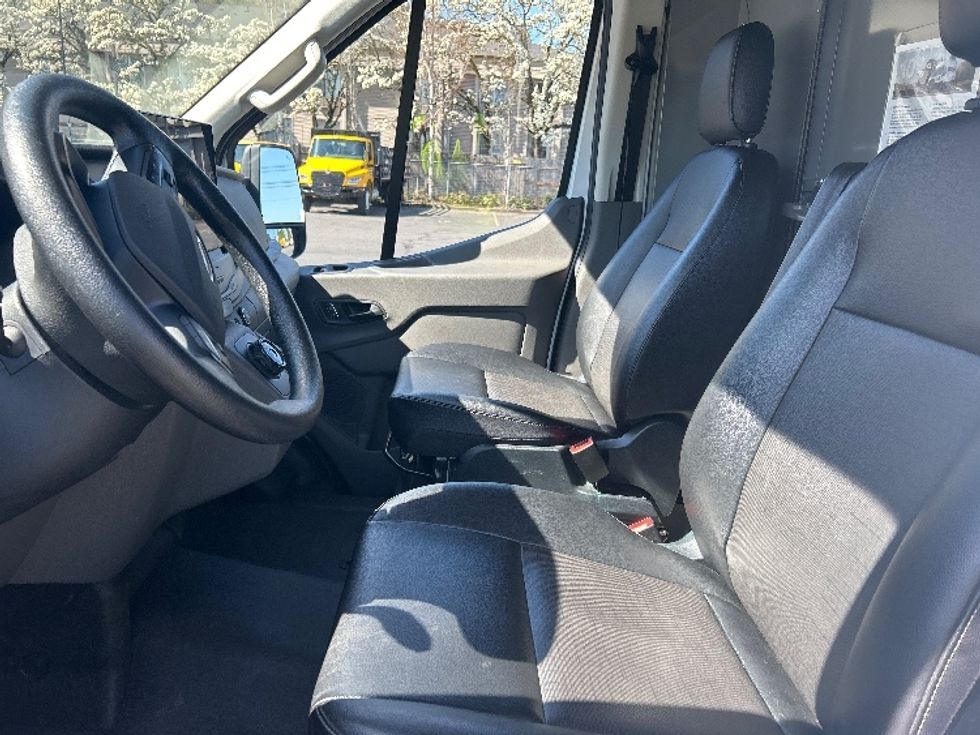 Cargo Van (Panel Van)-Alternative Fuel Trucks & Tractors-Ford-2022-TRAN350E-Portland-OR-11,824\n\t\tmiles-$ 40,500 - Image 18