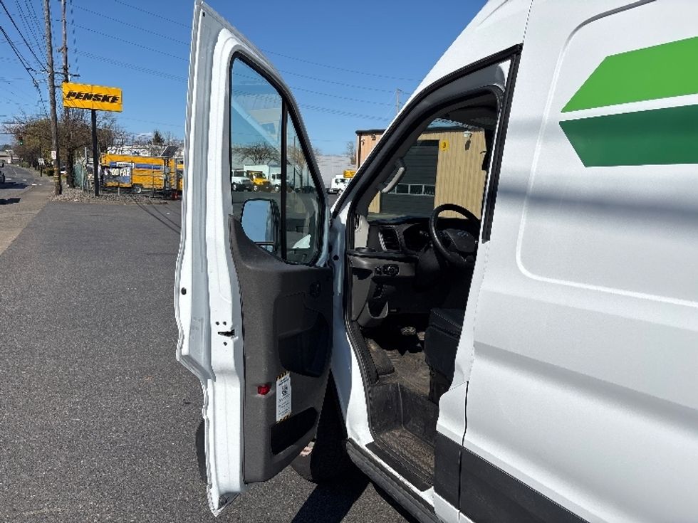 Cargo Van (Panel Van)-Alternative Fuel Trucks & Tractors-Ford-2022-TRAN350E-Portland-OR-15,088\n\t\tmiles-$ 40,250 - Image 13