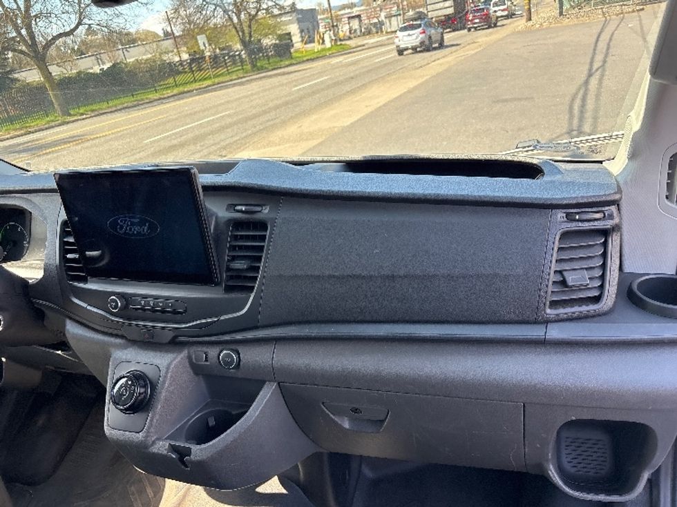 Cargo Van (Panel Van)-Alternative Fuel Trucks & Tractors-Ford-2022-TRAN350E-Portland-OR-15,088\n\t\tmiles-$ 40,250 - Image 18