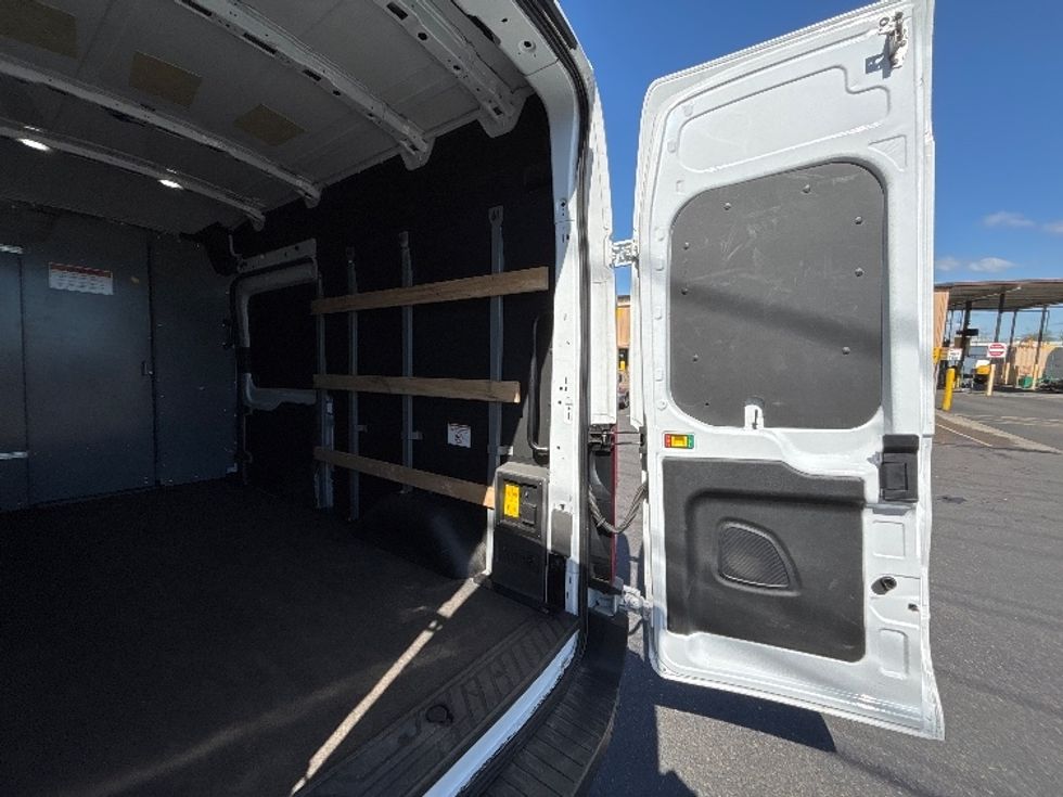 Cargo Van (Panel Van)-Alternative Fuel Trucks & Tractors-Ford-2022-TRAN350E-Portland-OR-15,437\n\t\tmiles-$ 40,250 - Image 10