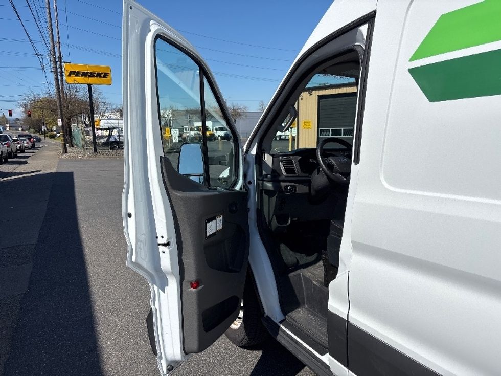 Cargo Van (Panel Van)-Alternative Fuel Trucks & Tractors-Ford-2022-TRAN350E-Portland-OR-15,437\n\t\tmiles-$ 40,250 - Image 13