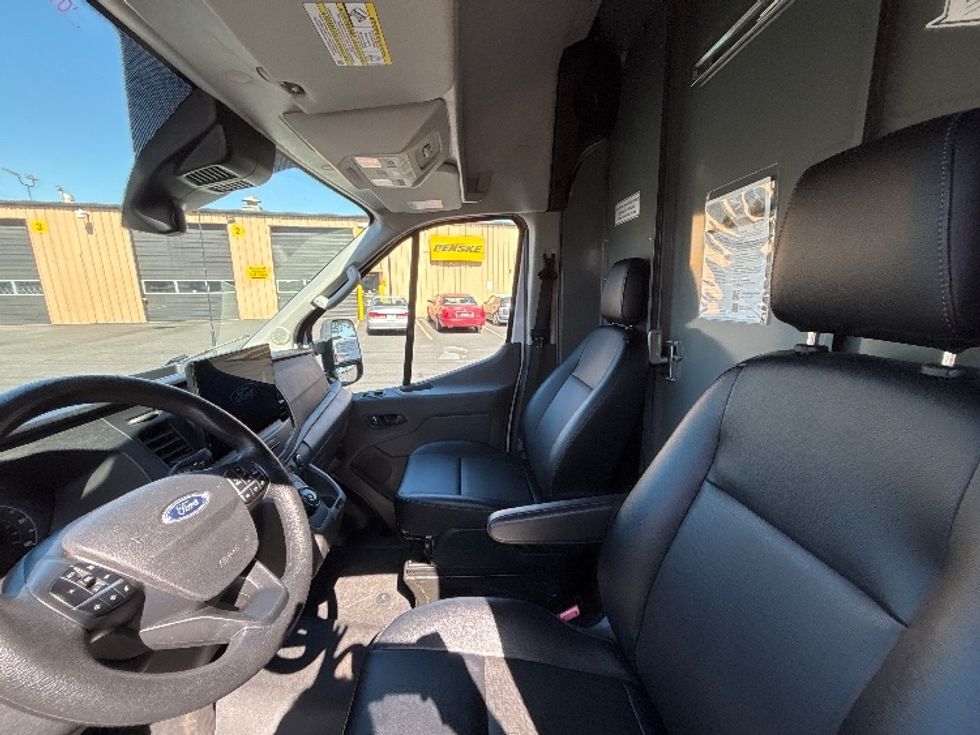 Cargo Van (Panel Van)-Alternative Fuel Trucks & Tractors-Ford-2022-TRAN350E-Portland-OR-15,437\n\t\tmiles-$ 40,250 - Image 16