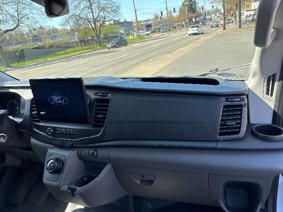 Cargo Van (Panel Van)-Alternative Fuel Trucks & Tractors-Ford-2022-TRAN350E-Portland-OR-15,437\n\t\tmiles-$ 40,250 - Image 18