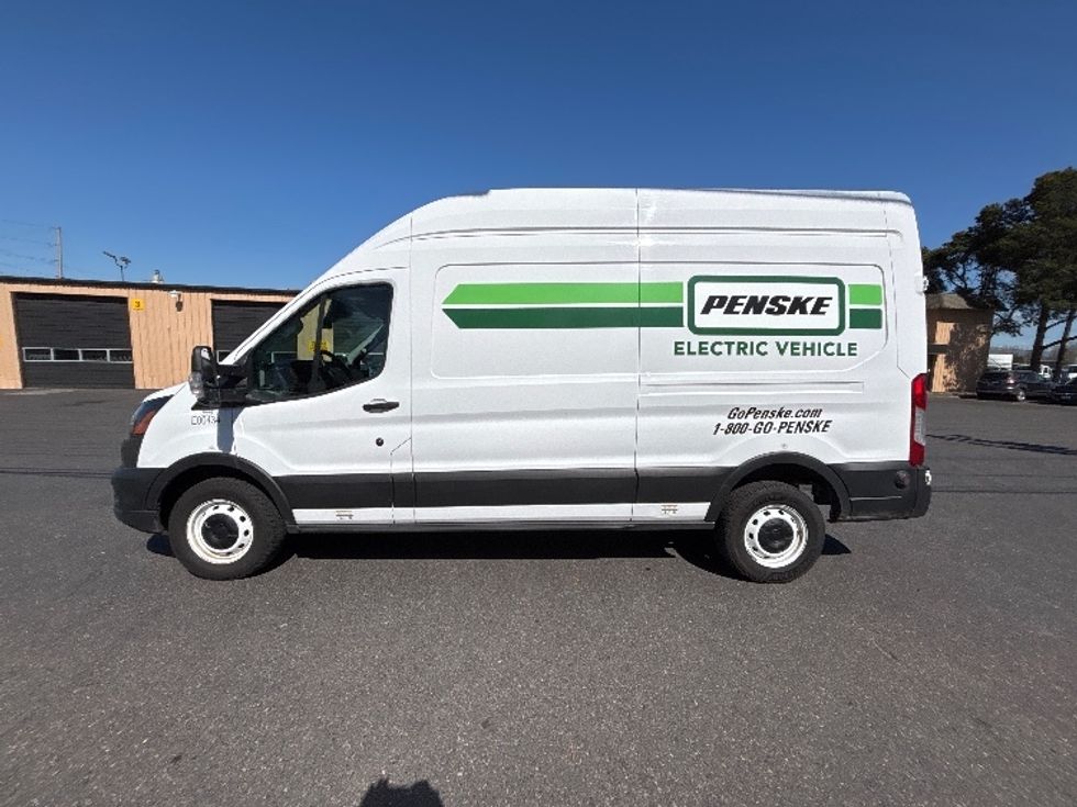 Cargo Van (Panel Van)-Alternative Fuel Trucks & Tractors-Ford-2022-TRAN350E-Portland-OR-15,437\n\t\tmiles-$ 40,250 - Image 4