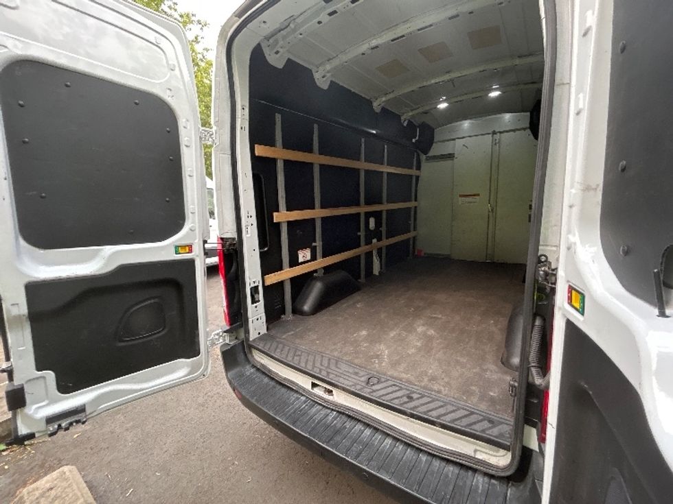 Cargo Van (Panel Van)-Alternative Fuel Trucks & Tractors-Ford-2022-TRAN350E-Portland-OR-19,580\n\t\tmiles-$ 37,000 - Image 10