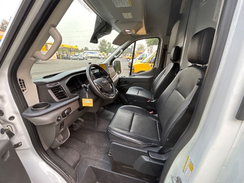 Cargo Van (Panel Van)-Alternative Fuel Trucks & Tractors-Ford-2022-TRAN350E-Portland-OR-19,580\n\t\tmiles-$ 37,000 - Image 18