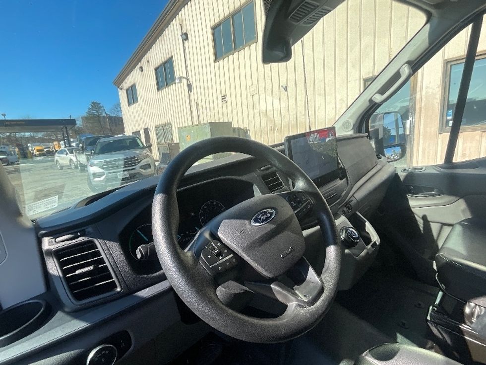 Cargo Van (Panel Van)-Alternative Fuel Trucks & Tractors-Ford-2022-TRAN350E-Reading-PA-329\n\t\tmiles-$ 41,500 - Image 17