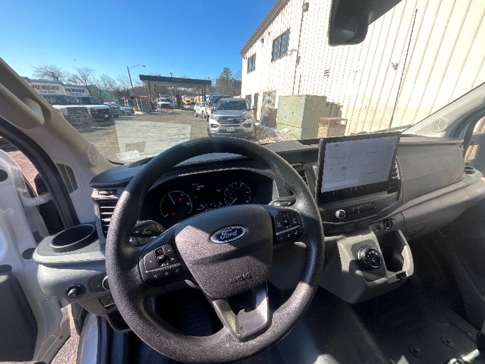 Cargo Van (Panel Van)-Alternative Fuel Trucks & Tractors-Ford-2022-TRAN350E-Reading-PA-329\n\t\tmiles-$ 41,500 - Image 18