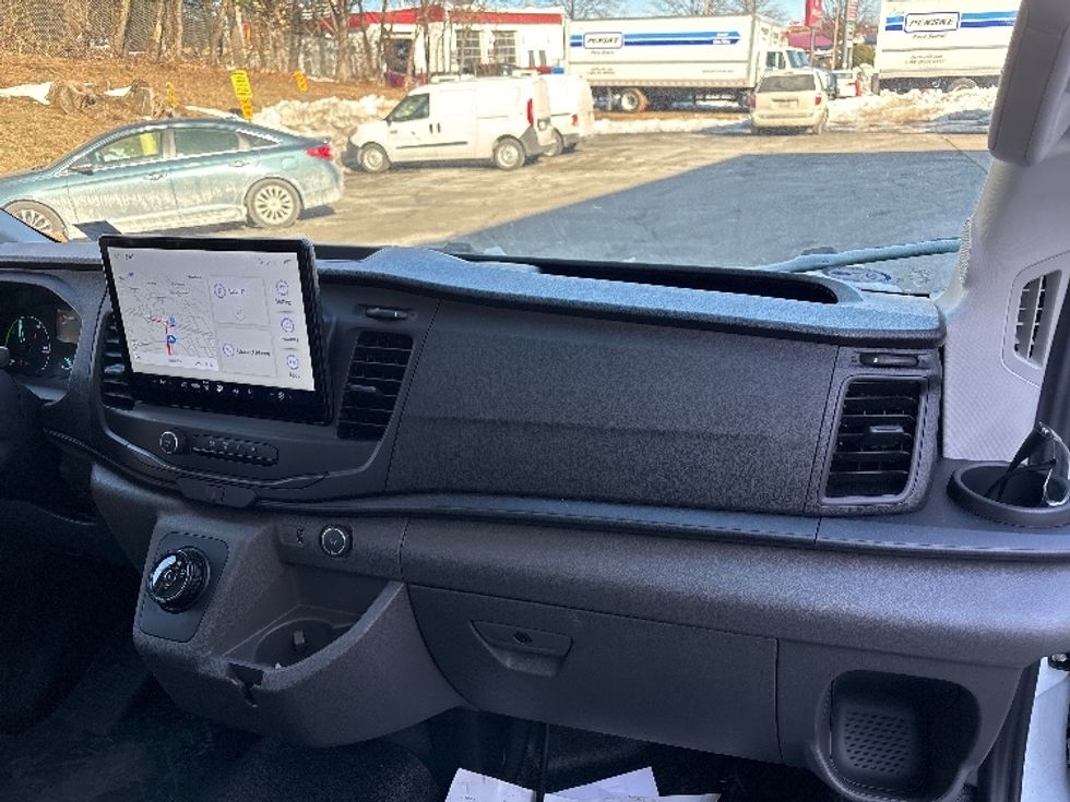 Cargo Van (Panel Van)-Alternative Fuel Trucks & Tractors-Ford-2022-TRAN350E-Reading-PA-341\n\t\tmiles-$ 41,500 - Image 17