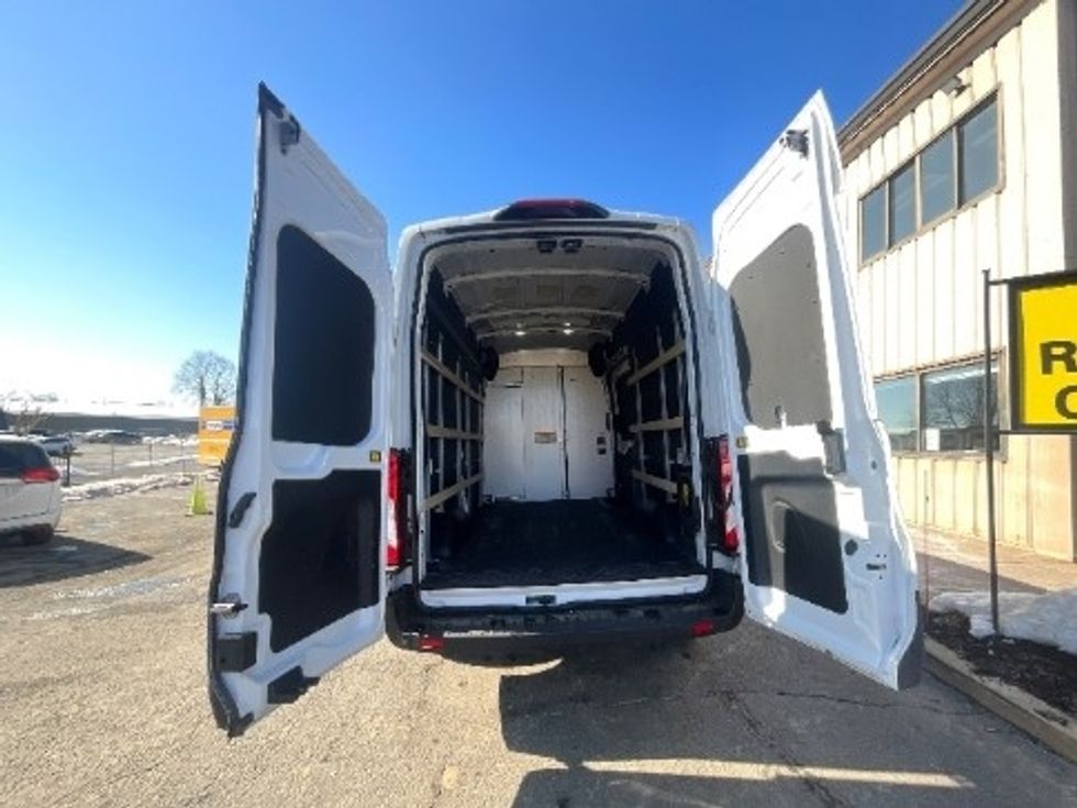 Cargo Van (Panel Van)-Alternative Fuel Trucks & Tractors-Ford-2022-TRAN350E-Reading-PA-341\n\t\tmiles-$ 41,500 - Image 7