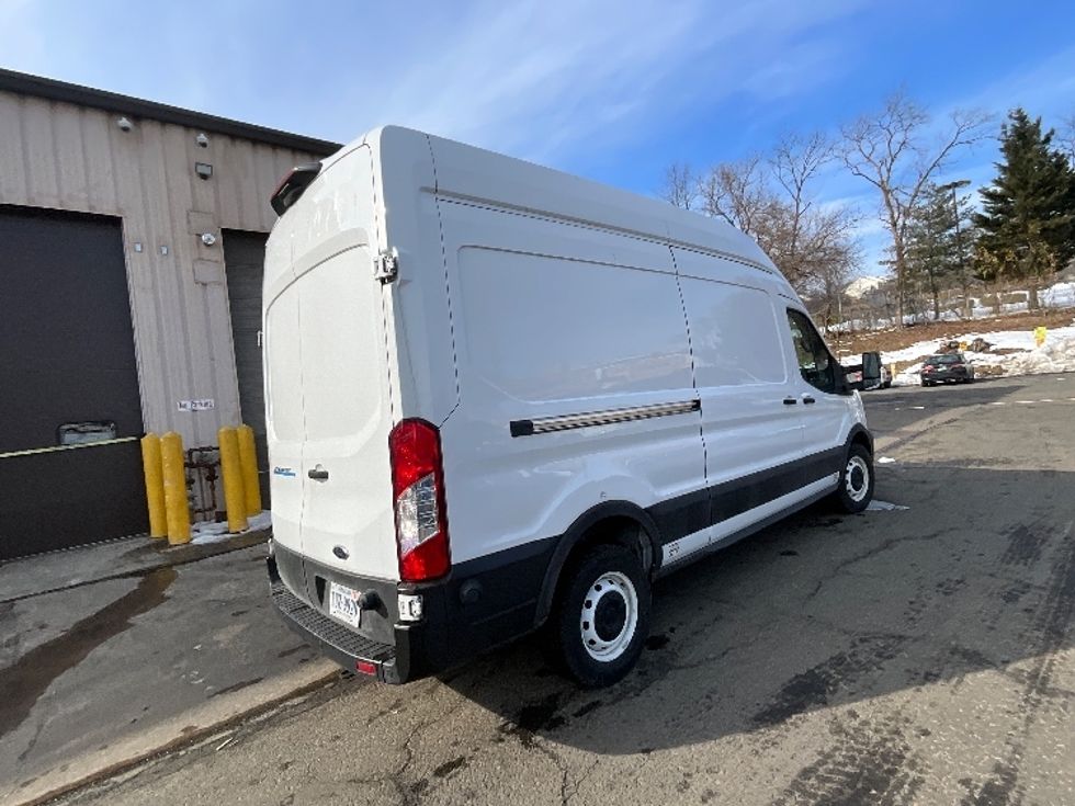 Cargo Van (Panel Van)-Alternative Fuel Trucks & Tractors-Ford-2022-TRAN350E-Reading-PA-343\n\t\tmiles-$ 41,500 - Image 13