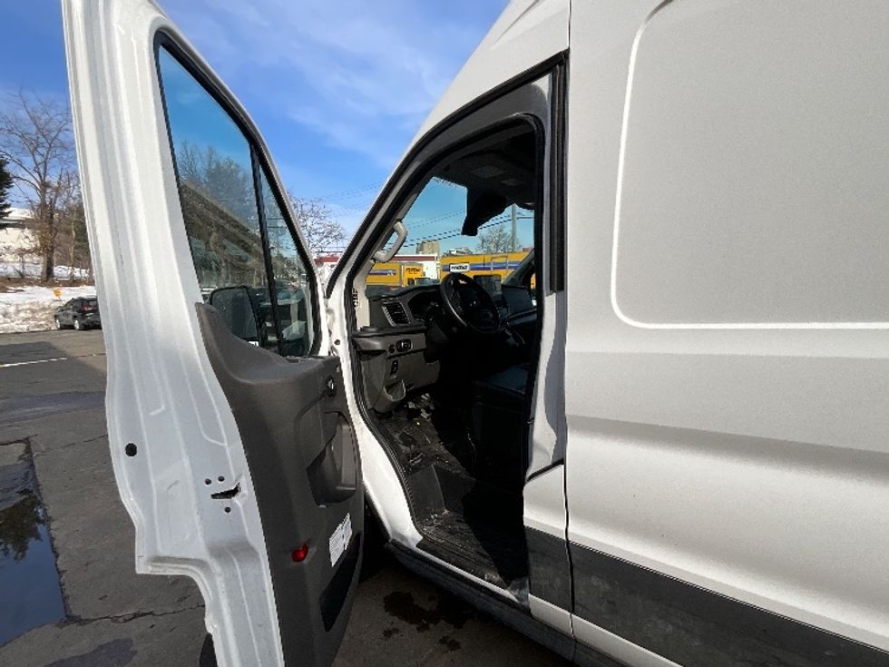 Cargo Van (Panel Van)-Alternative Fuel Trucks & Tractors-Ford-2022-TRAN350E-Reading-PA-343\n\t\tmiles-$ 41,500 - Image 16