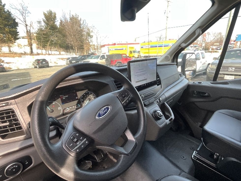 Cargo Van (Panel Van)-Alternative Fuel Trucks & Tractors-Ford-2022-TRAN350E-Reading-PA-343\n\t\tmiles-$ 41,500 - Image 17