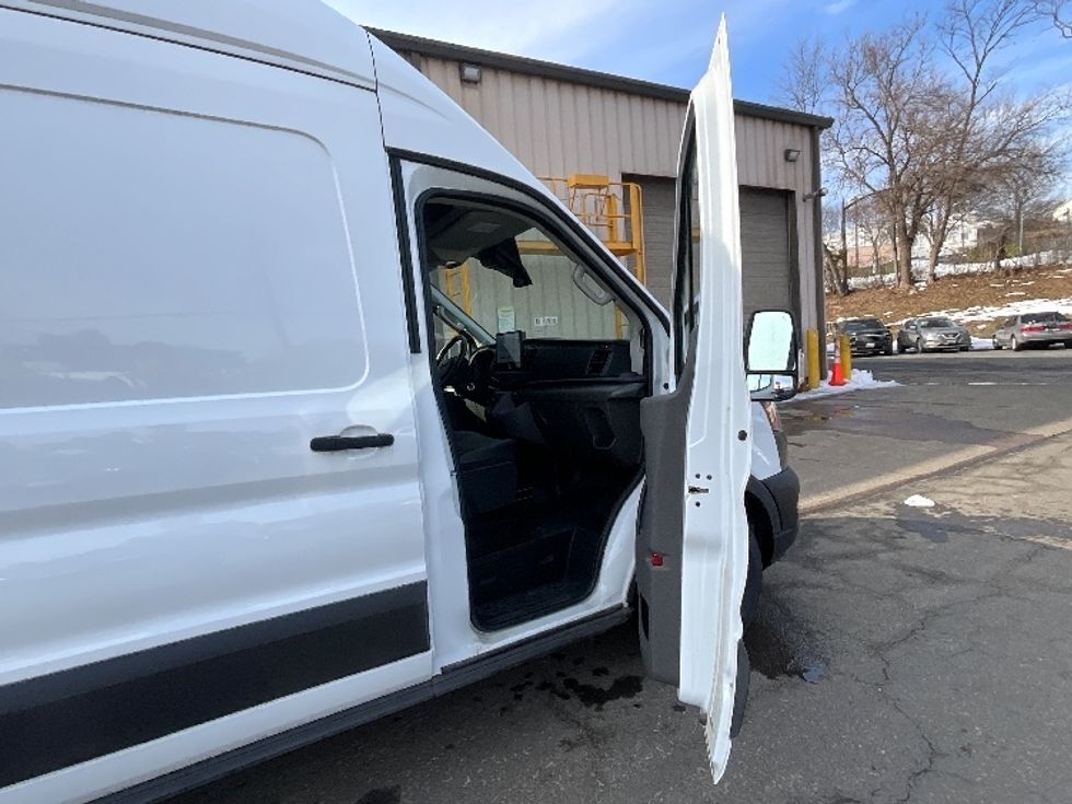 Cargo Van (Panel Van)-Alternative Fuel Trucks & Tractors-Ford-2022-TRAN350E-Reading-PA-343\n\t\tmiles-$ 41,500 - Image 20