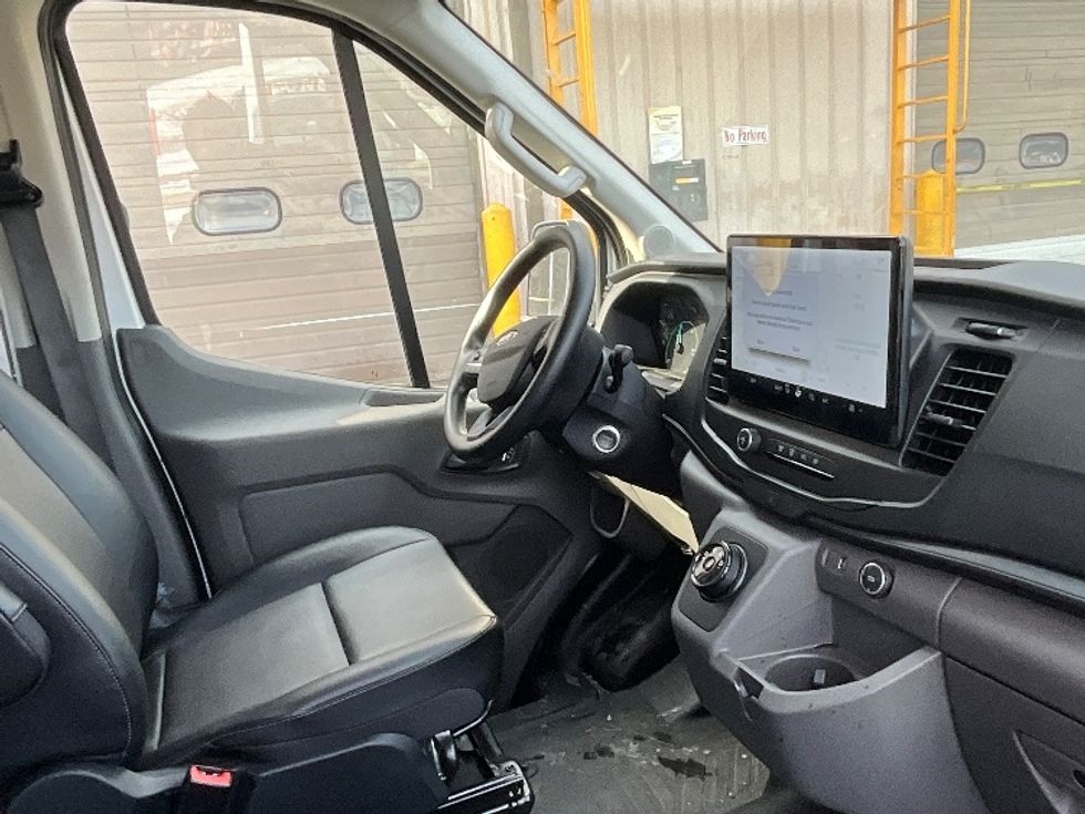 Cargo Van (Panel Van)-Alternative Fuel Trucks & Tractors-Ford-2022-TRAN350E-Reading-PA-343\n\t\tmiles-$ 41,500 - Image 22