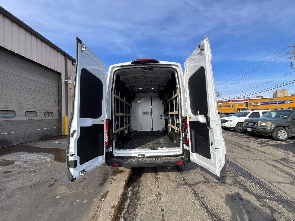 Cargo Van (Panel Van)-Alternative Fuel Trucks & Tractors-Ford-2022-TRAN350E-Reading-PA-343\n\t\tmiles-$ 41,500 - Image 8