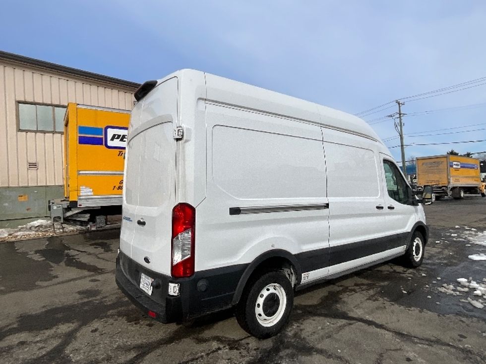 Cargo Van (Panel Van)-Alternative Fuel Trucks & Tractors-Ford-2022-TRAN350E-Reading-PA-364\n\t\tmiles-$ 41,500 - Image 13