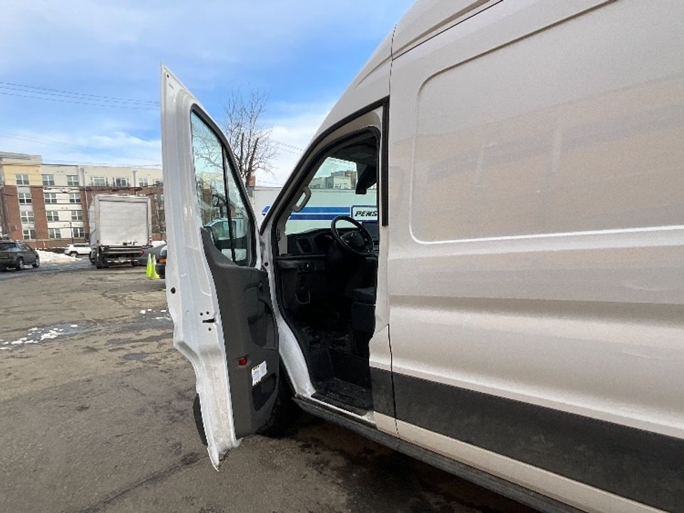 Cargo Van (Panel Van)-Alternative Fuel Trucks & Tractors-Ford-2022-TRAN350E-Reading-PA-364\n\t\tmiles-$ 41,500 - Image 16
