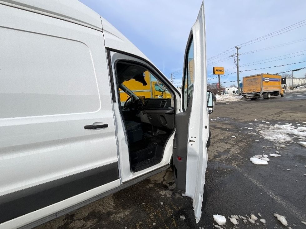 Cargo Van (Panel Van)-Alternative Fuel Trucks & Tractors-Ford-2022-TRAN350E-Reading-PA-364\n\t\tmiles-$ 41,500 - Image 20