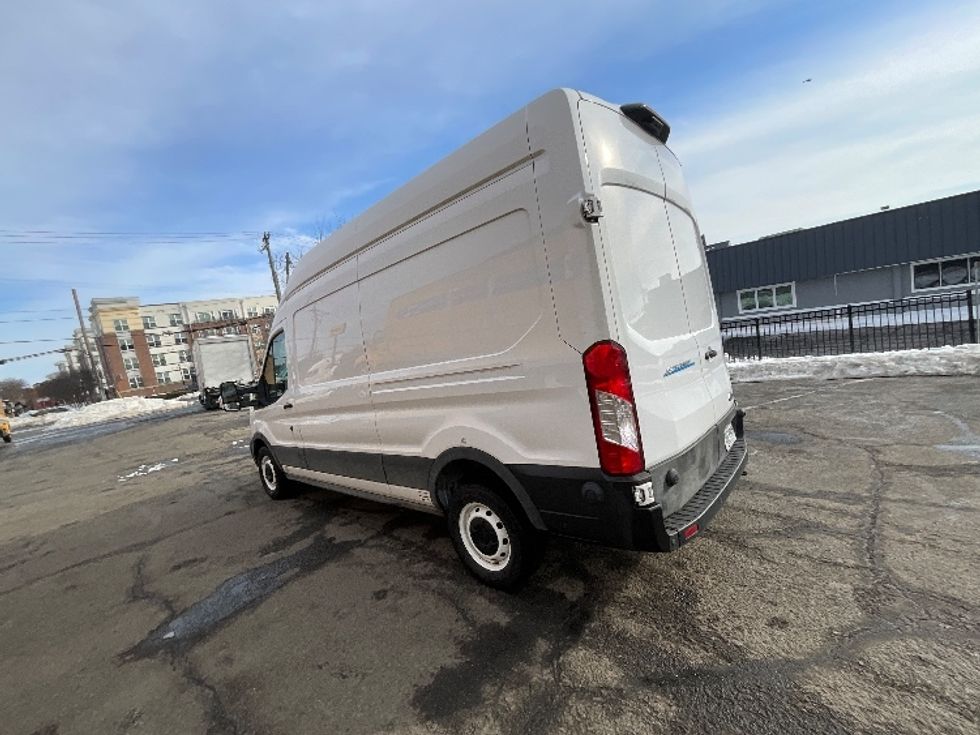 Cargo Van (Panel Van)-Alternative Fuel Trucks & Tractors-Ford-2022-TRAN350E-Reading-PA-364\n\t\tmiles-$ 41,500 - Image 6