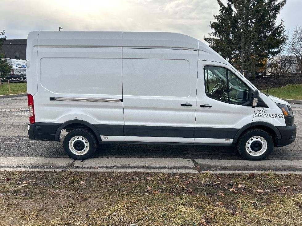 Cargo Van (Panel Van)-Alternative Fuel Trucks & Tractors-Ford-2022-TRAN350E-Rochester-NY-6,112\n\t\tmiles-$ 40,000 - Image 12
