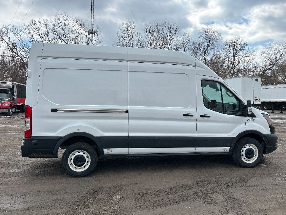 Cargo Van (Panel Van)-Alternative Fuel Trucks & Tractors-Ford-2022-TRAN350E-Rochester-NY-8,762\n\t\tmiles-$ 39,750 - Image 13