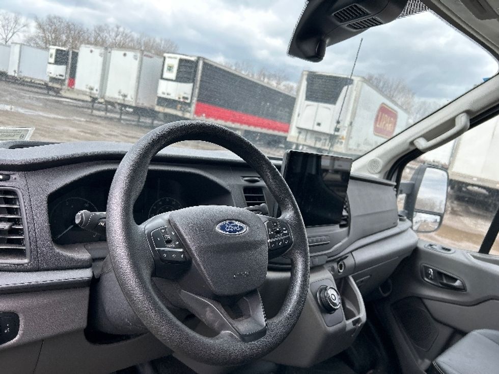 Cargo Van (Panel Van)-Alternative Fuel Trucks & Tractors-Ford-2022-TRAN350E-Rochester-NY-8,762\n\t\tmiles-$ 39,750 - Image 15
