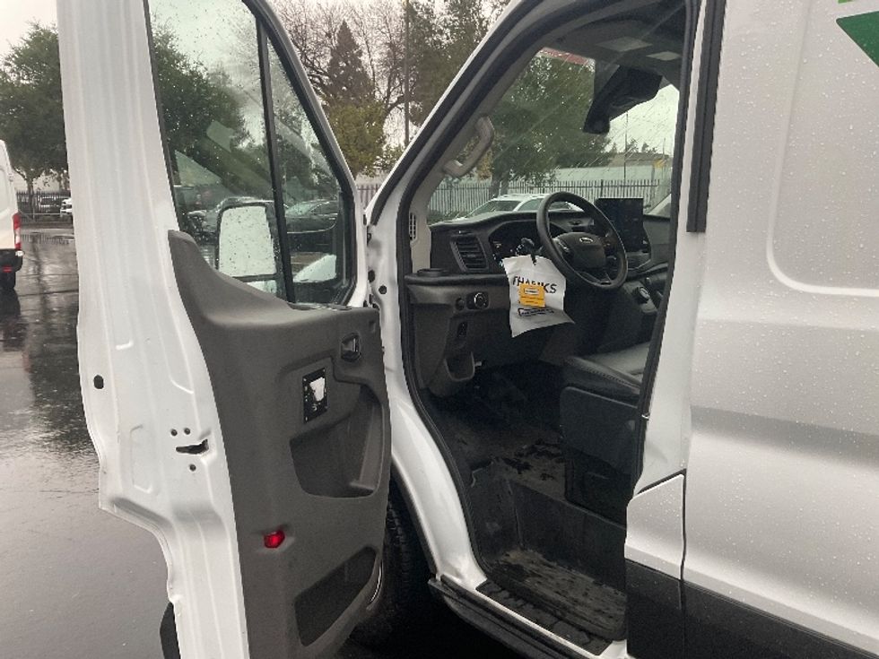 Cargo Van (Panel Van)-Alternative Fuel Trucks & Tractors-Ford-2022-TRAN350E-Sacramento-CA-10,234\n\t\tmiles-$ 40,000 - Image 15
