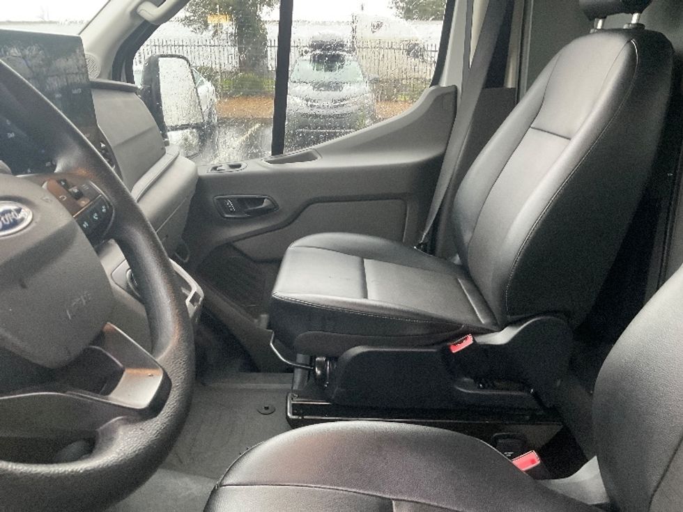Cargo Van (Panel Van)-Alternative Fuel Trucks & Tractors-Ford-2022-TRAN350E-Sacramento-CA-10,234\n\t\tmiles-$ 40,000 - Image 18