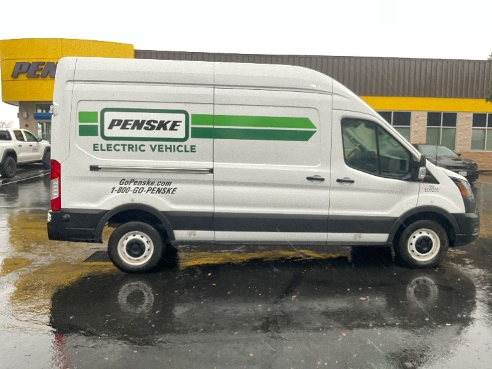 Cargo Van (Panel Van)-Alternative Fuel Trucks & Tractors-Ford-2022-TRAN350E-Sacramento-CA-16,541\n\t\tmiles-$ 40,000 - Image 15